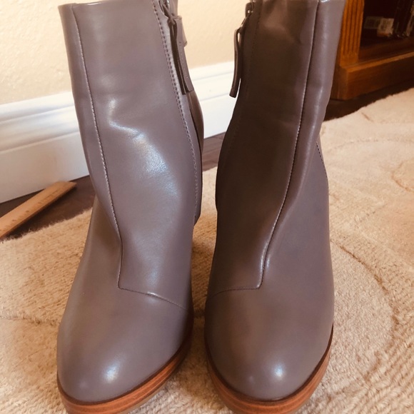 Steve Madden Gray Booties - Picture 5 of 5